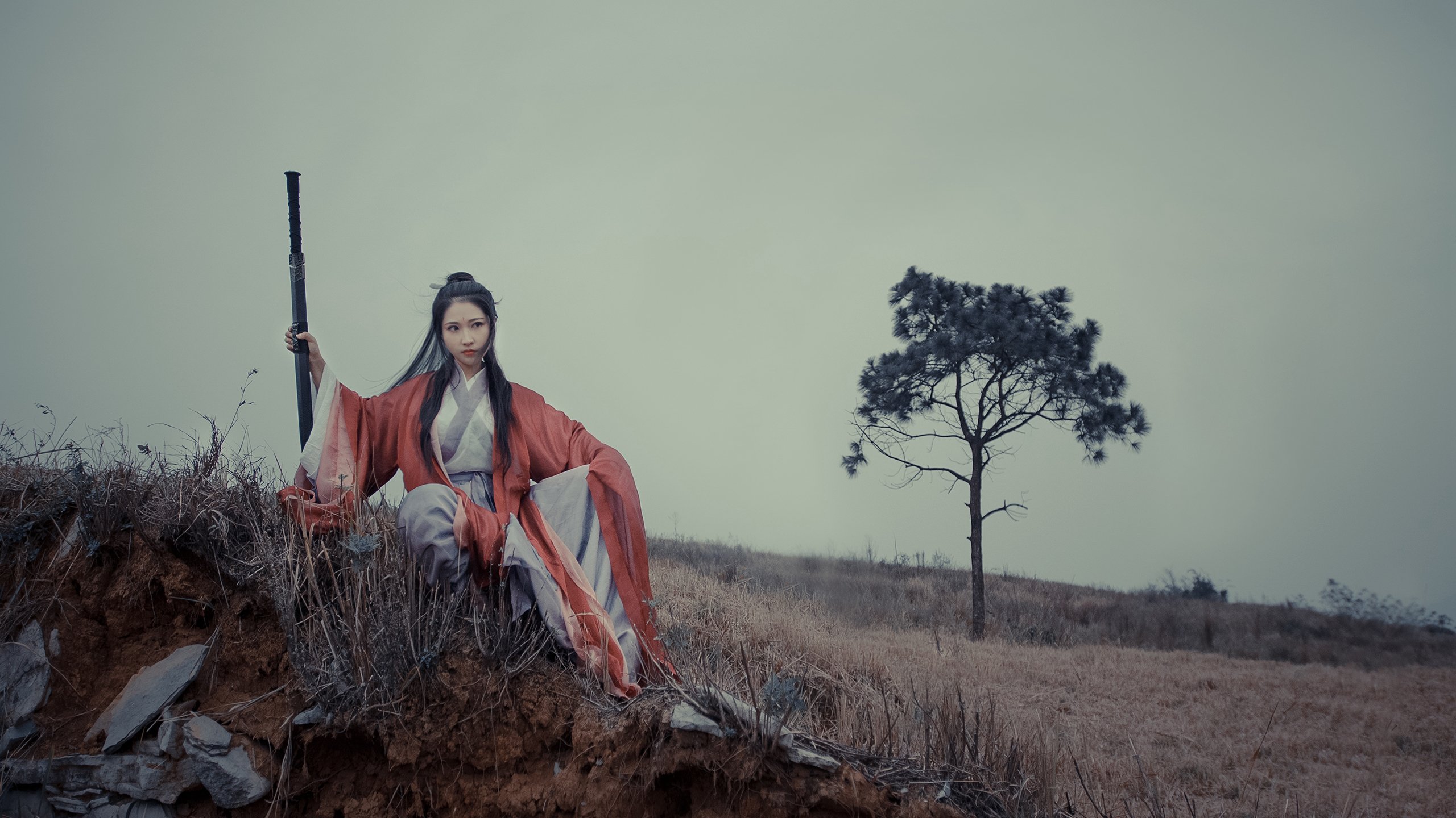 体育产业转型升级背景下人才培养机制研究，简述体育产业转移的形式与路径