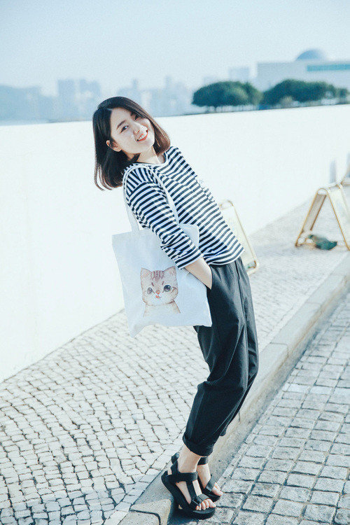 未来足球：技术驱动赛事玩法多元化，未来的足球可能长什么样