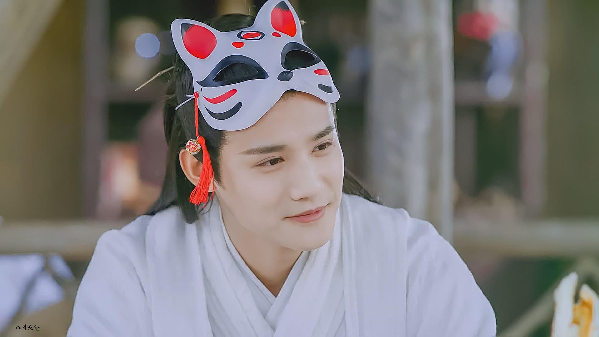 后防线失误率下降源自训练中对盯人战术的强化与复盘总结，后防线最强的球队