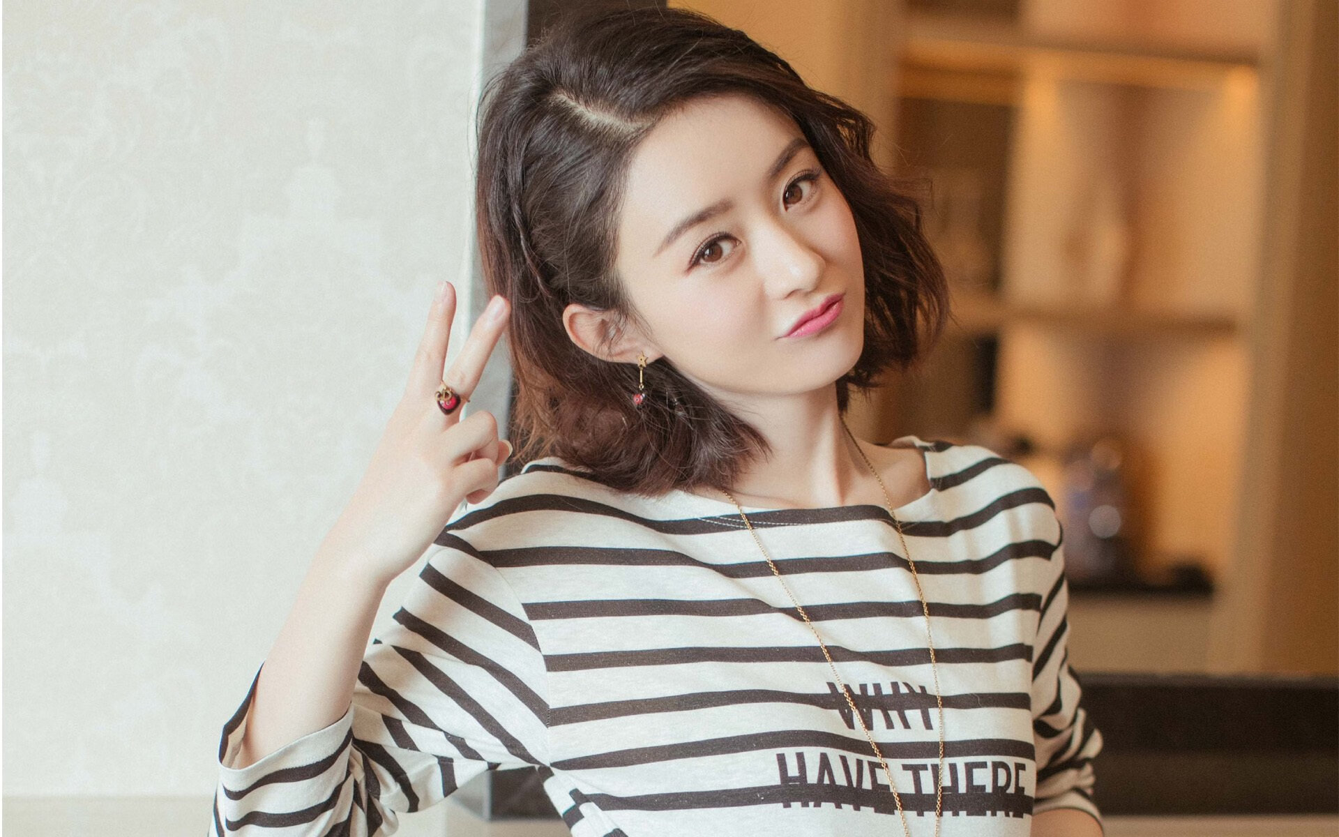 17岁法国妖童锋线出彩，切尔西先行拜仁紧随其后