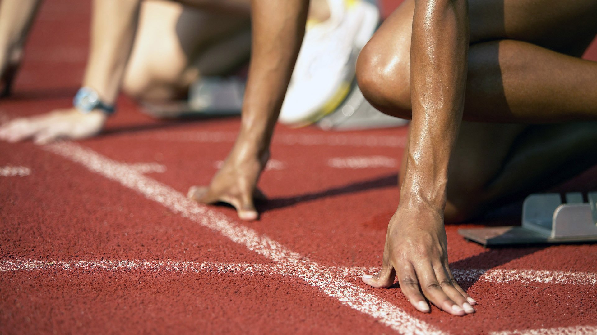 体育广告投放趋于定制化与内容共创，体育广告的主要优势