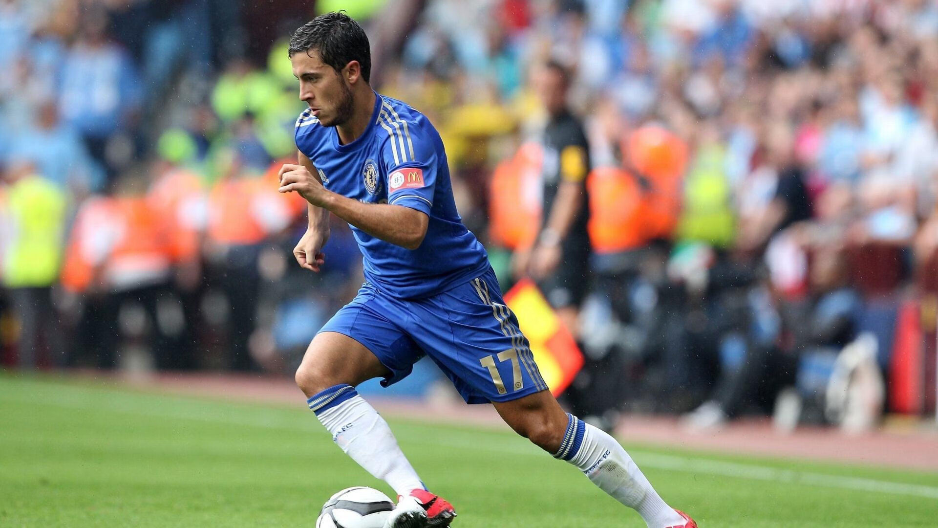 “帕布罗·马特拉的全能防守，成为阿根廷美洲狮队的基石”